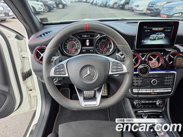 Mercedes-Benz GLA-Class (X156) GLA45 AMG 4MATIC 2019 — фото 9