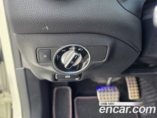 Mercedes-Benz GLA-Class (X156) GLA45 AMG 4MATIC 2019 — фото 18