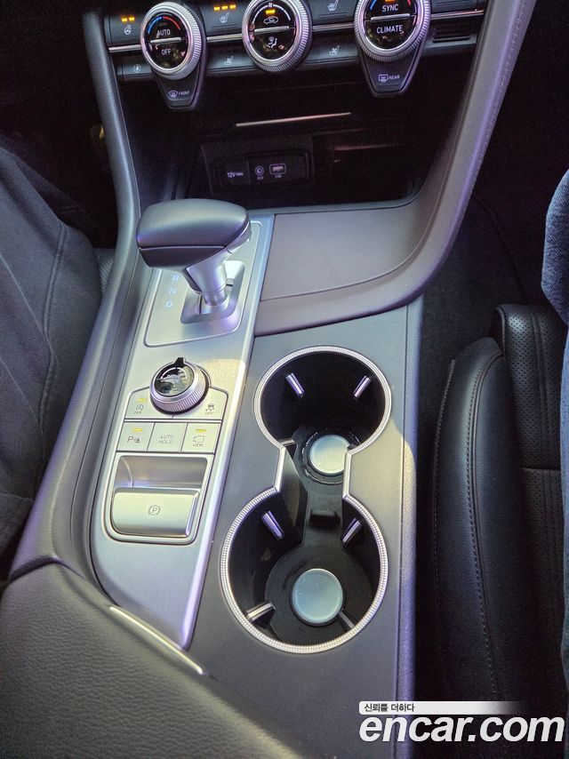 Genesis G70 2.0T AWD Elite 2020 — фото 9