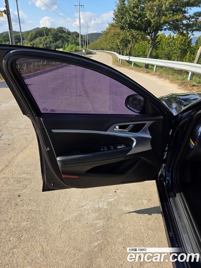 Genesis G70 2.0T AWD Elite 2020 — фото 23