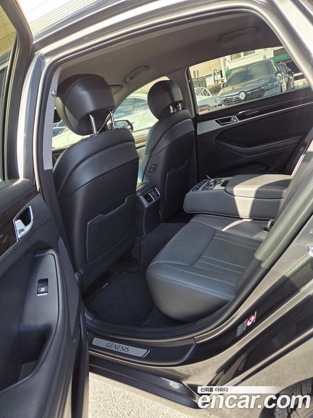 Genesis G80 3.3 GDI Luxury 2018 — фото 18