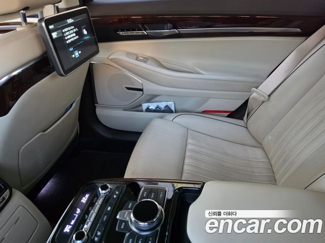 Genesis EQ900 3.8 GDI AWD Prestige 2016 — фото 15