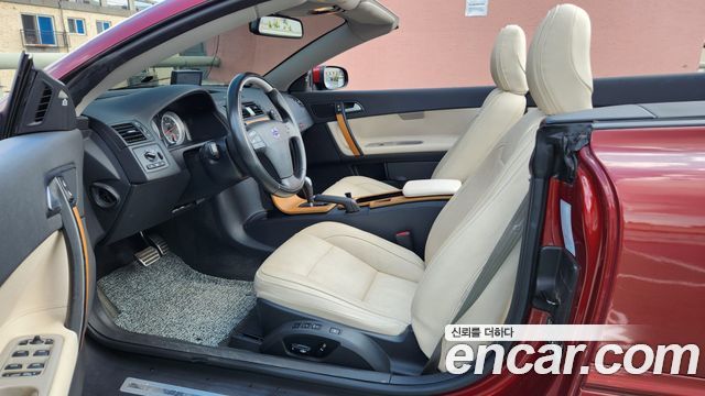 Volvo C70 CONVERTIBLE 2nd 2012 — фото 15