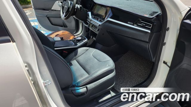 Kia Niro EV Prestige 2022 — фото 7