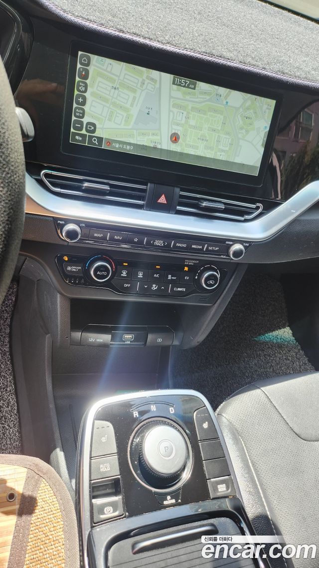 Kia Niro EV Prestige 2022 — фото 10