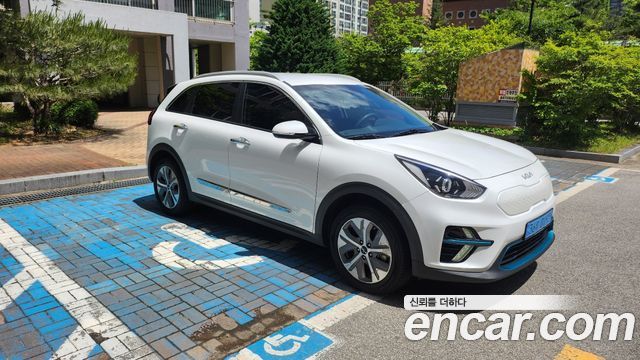 Kia Niro EV Prestige 2022 — фото 19