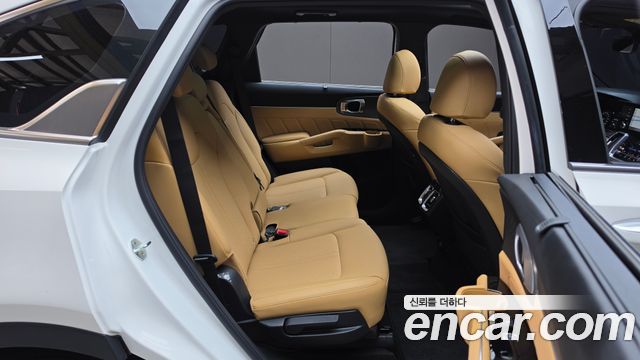 Kia Sorento (IV) Gasoline 2.5T 4WD Noblesse 2023 — фото 11