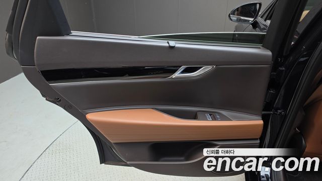 Genesis G80 (RG3) Gasoline 2.5 Turbo AWD 2022 — фото 25