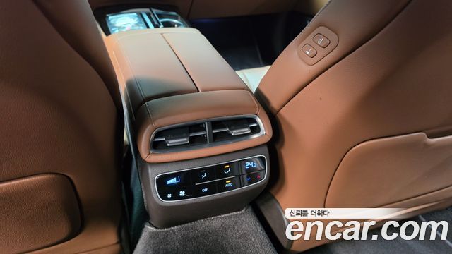 Genesis G80 (RG3) Gasoline 2.5 Turbo AWD 2022 — фото 36