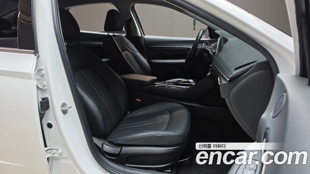 Hyundai Sonata (DN8) 2.0 Premium Plus 2023 — фото 12