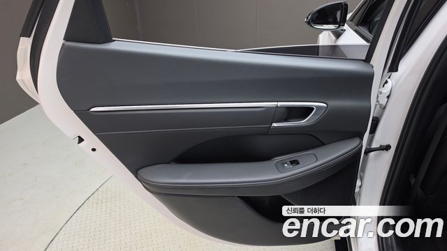 Hyundai Sonata (DN8) 2.0 Premium Plus 2023 — фото 25