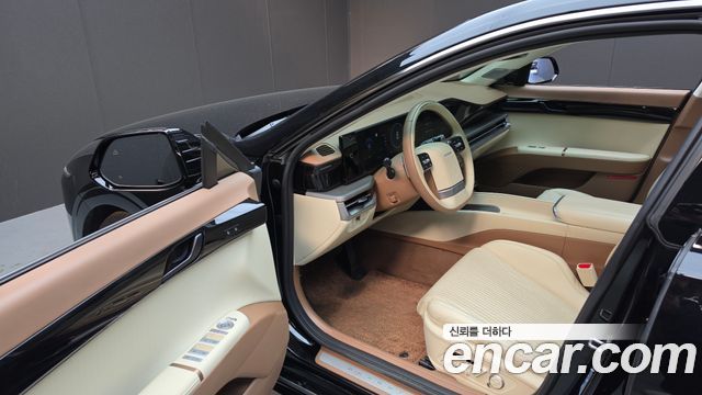 Hyundai Grandeur (GN7) 2,5 Gasoline 2WD Calligraphy 2023 — фото 10