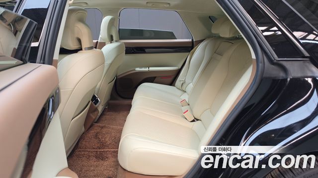 Hyundai Grandeur (GN7) 2,5 Gasoline 2WD Calligraphy 2023 — фото 26