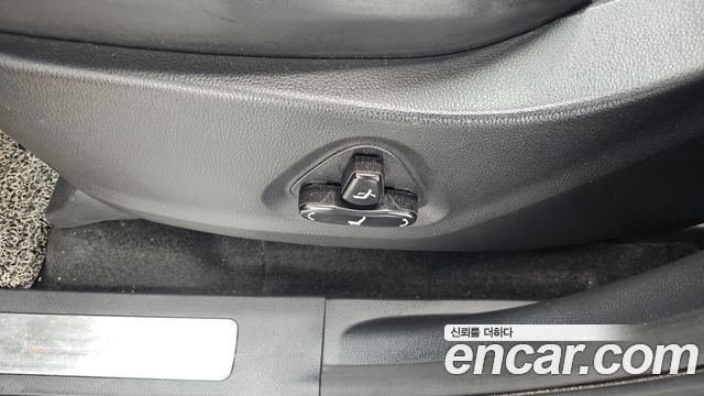 KG Mobility (SsangYong) Rexton Sports Diesel 2.2 4WD Noblesse 2019 — фото 38