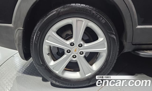 Chevrolet Captiva 4WD LTZ 2012 — фото 5