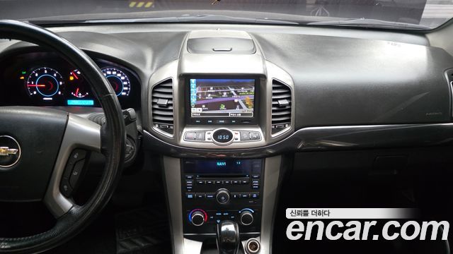 Chevrolet Captiva 4WD LTZ 2012 — фото 13