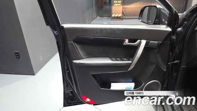 Chevrolet Captiva 4WD LTZ 2012 — фото 24