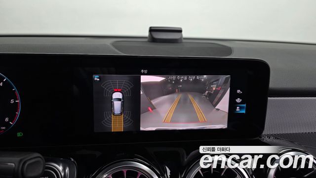 Mercedes-Benz GLB-Class (X247) GLB200 d 2021 — фото 18