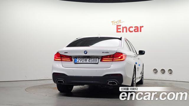 BMW 5 Series (G30) 530i xDrive M Sport Package Plus 2018 — фото 4