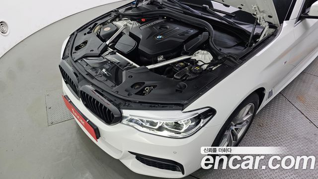BMW 5 Series (G30) 530i xDrive M Sport Package Plus 2018 — фото 6