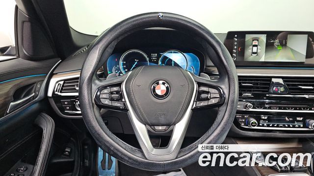 BMW 5 Series (G30) 530i xDrive M Sport Package Plus 2018 — фото 13