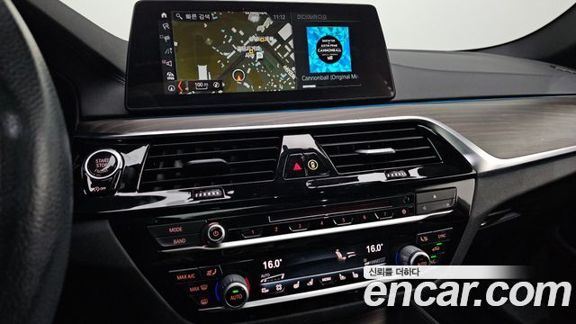 BMW 5 Series (G30) 530i xDrive M Sport Package Plus 2018 — фото 14