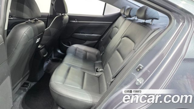 Hyundai Avante (AD) 1.6 GDI Value Plus 2018 — фото 15