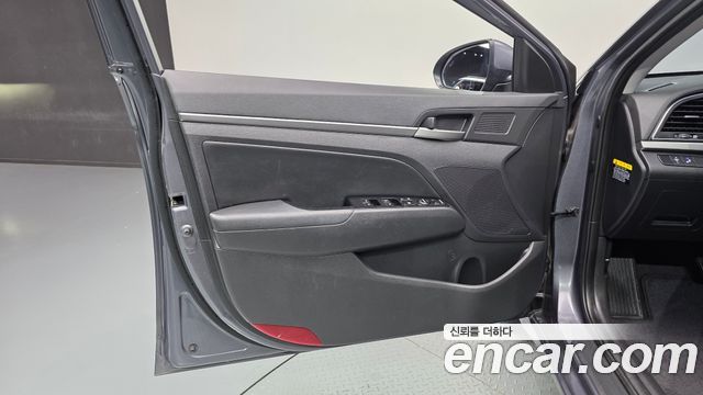 Hyundai Avante (AD) 1.6 GDI Value Plus 2018 — фото 30
