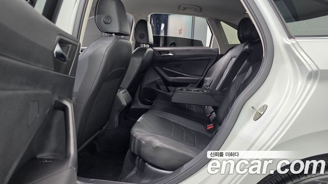 Volkswagen Jetta (VII) 1.4 TSI Premium 2021 — фото 12
