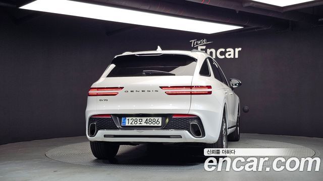 Genesis GV70 2.5T Gasoline 2WD 2024 — фото 4