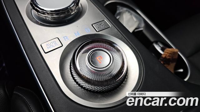 Genesis GV70 2.5T Gasoline 2WD 2024 — фото 9