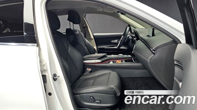 Genesis GV70 2.5T Gasoline 2WD 2024 — фото 11