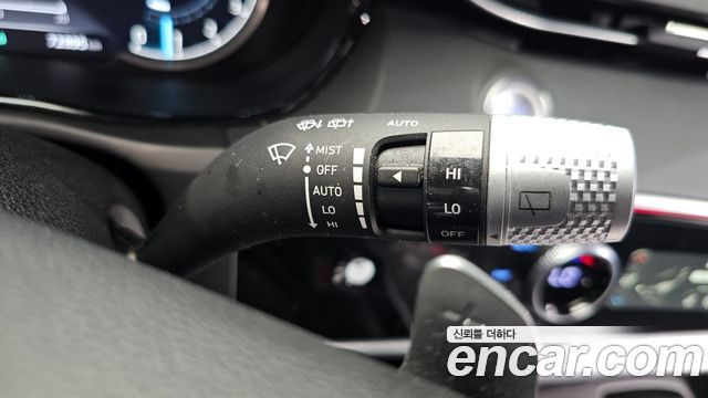 Genesis GV70 2.5T Gasoline 2WD 2024 — фото 18