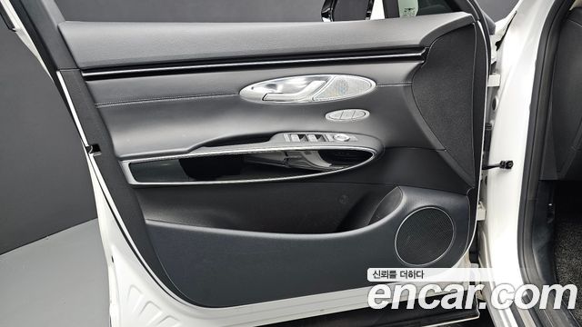 Genesis GV70 2.5T Gasoline 2WD 2024 — фото 24