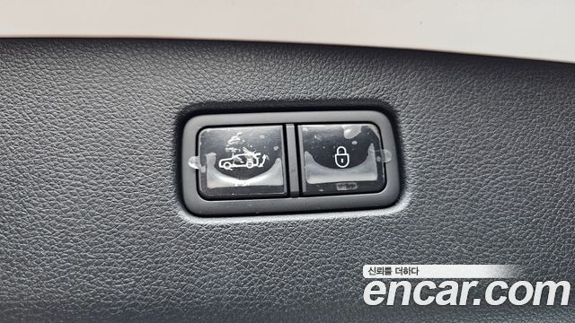 Genesis GV70 2.5T Gasoline 2WD 2024 — фото 27