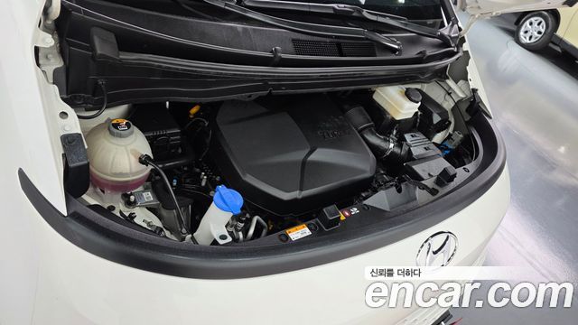 Hyundai Staria Cargo 5-Seater Modern 2022 — фото 6