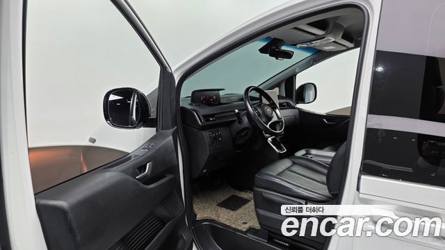 Hyundai Staria Cargo 5-Seater Modern 2022 — фото 10