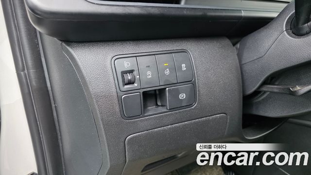 Hyundai Staria Cargo 5-Seater Modern 2022 — фото 16