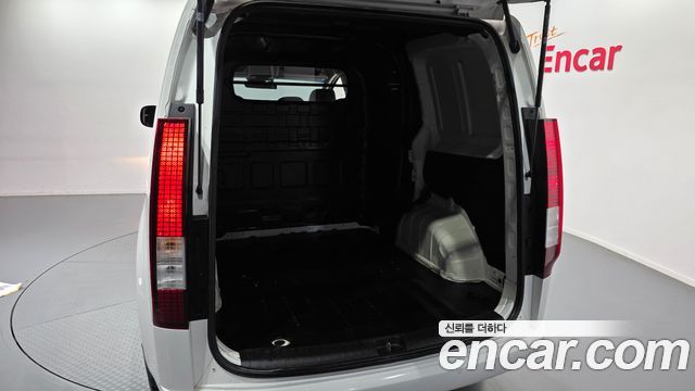 Hyundai Staria Cargo 5-Seater Modern 2022 — фото 24