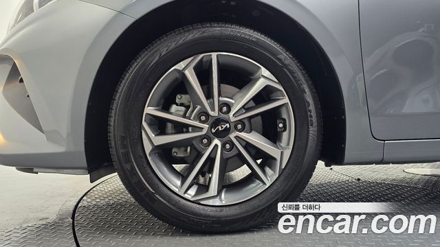 Kia K3 (II) 1.6 Prestige 2022 — фото 5
