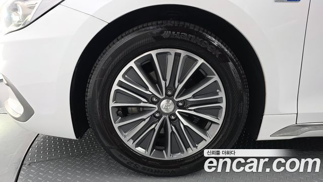 Hyundai Grandeur Hybrid (IG) Exclusive Special 2018 — фото 5