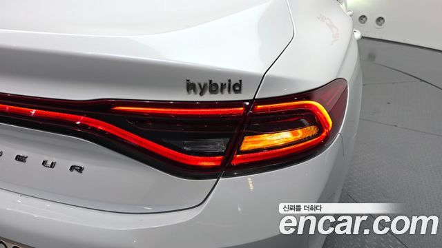 Hyundai Grandeur Hybrid (IG) Exclusive Special 2018 — фото 23