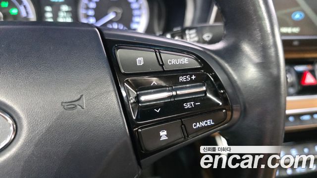 Hyundai Grandeur Hybrid (IG) Exclusive Special 2018 — фото 30