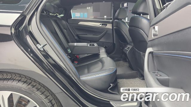 Hyundai Sonata New Rise 2.0 Turbo Exclusive 2018 — фото 16