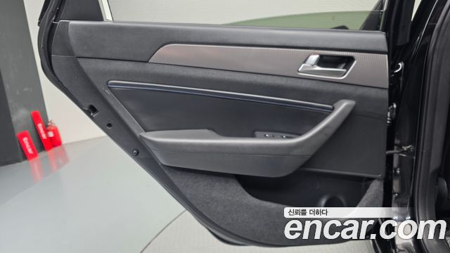 Hyundai Sonata New Rise 2.0 Turbo Exclusive 2018 — фото 31