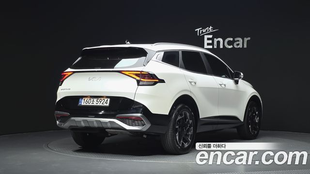 Kia Sportage (V) Diesel 2.0 2WD Prestige 2022 — фото 2