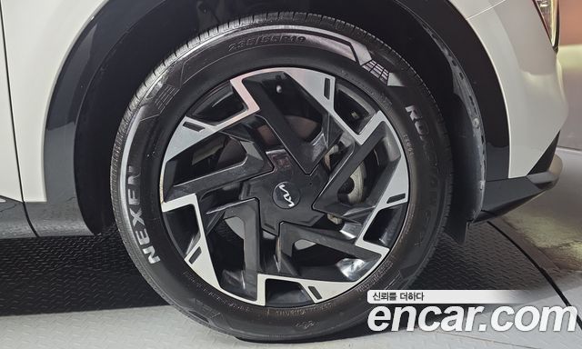 Kia Sportage (V) Diesel 2.0 2WD Prestige 2022 — фото 27