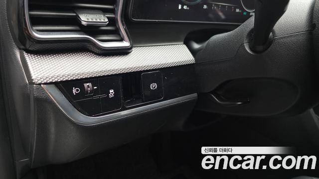 Kia Sportage (V) Diesel 2.0 2WD Prestige 2022 — фото 34
