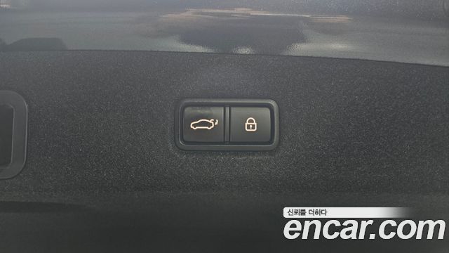 Kia K9 3.8 GDI AWD PlatinumⅡ 2019 — фото 31
