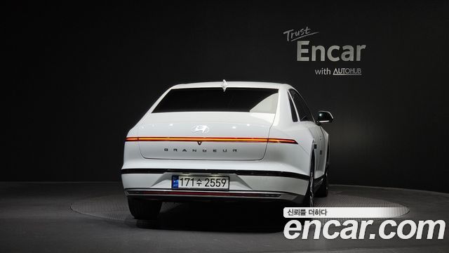 Hyundai Grandeur (GN7) 2,5 Gasoline 2WD Exclusive 2023 — фото 4